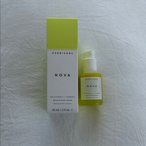Herbivore Botanicals Nova 15% Vitamin C and Turmeric Brightening Serum 30ml
